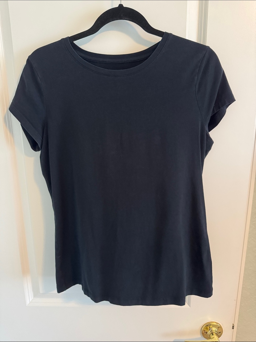 St. John's Bay Black Short Sleeve Crewneck Tee